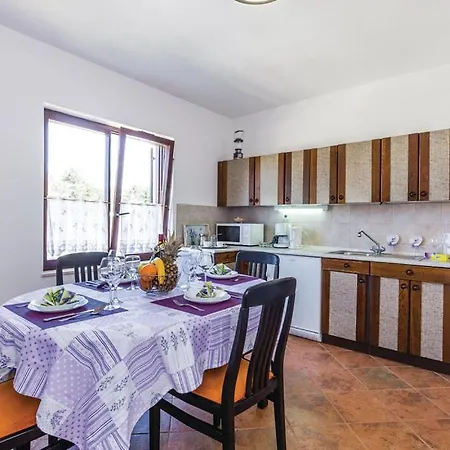 아파트 Apartman Jadranovo *