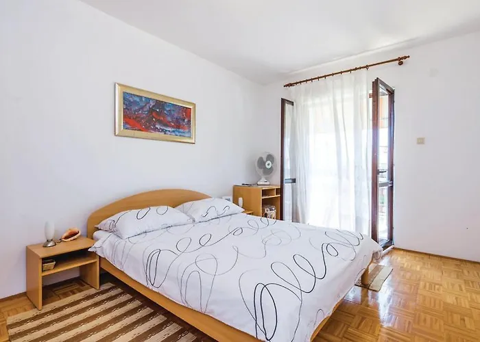 아파트 Apartman Jadranovo *