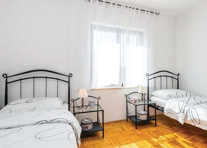 アパート Apartman Jadranovo